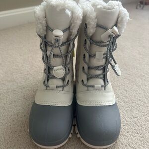 Brand New Girls Winter Boots